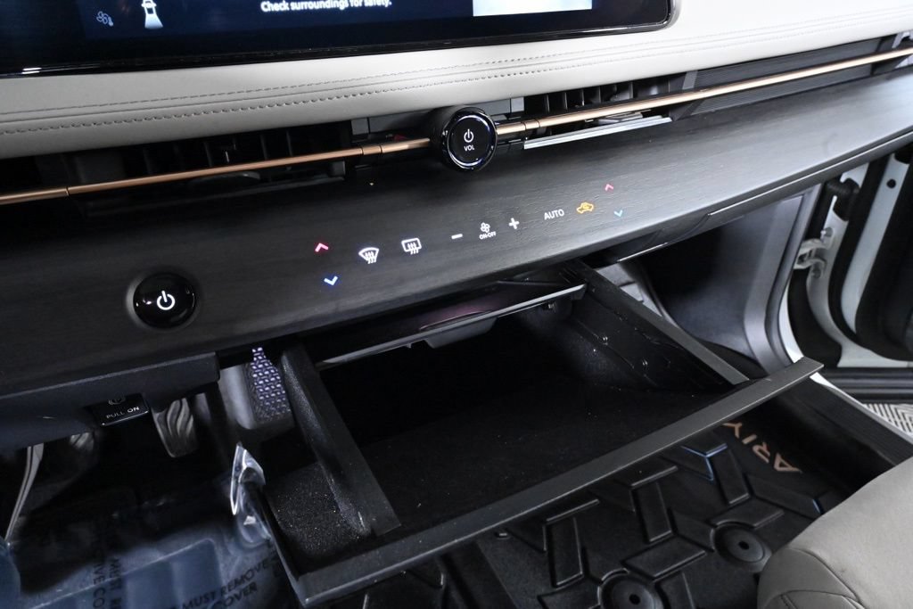 Certified 2023 Nissan Ariya FWD image 18