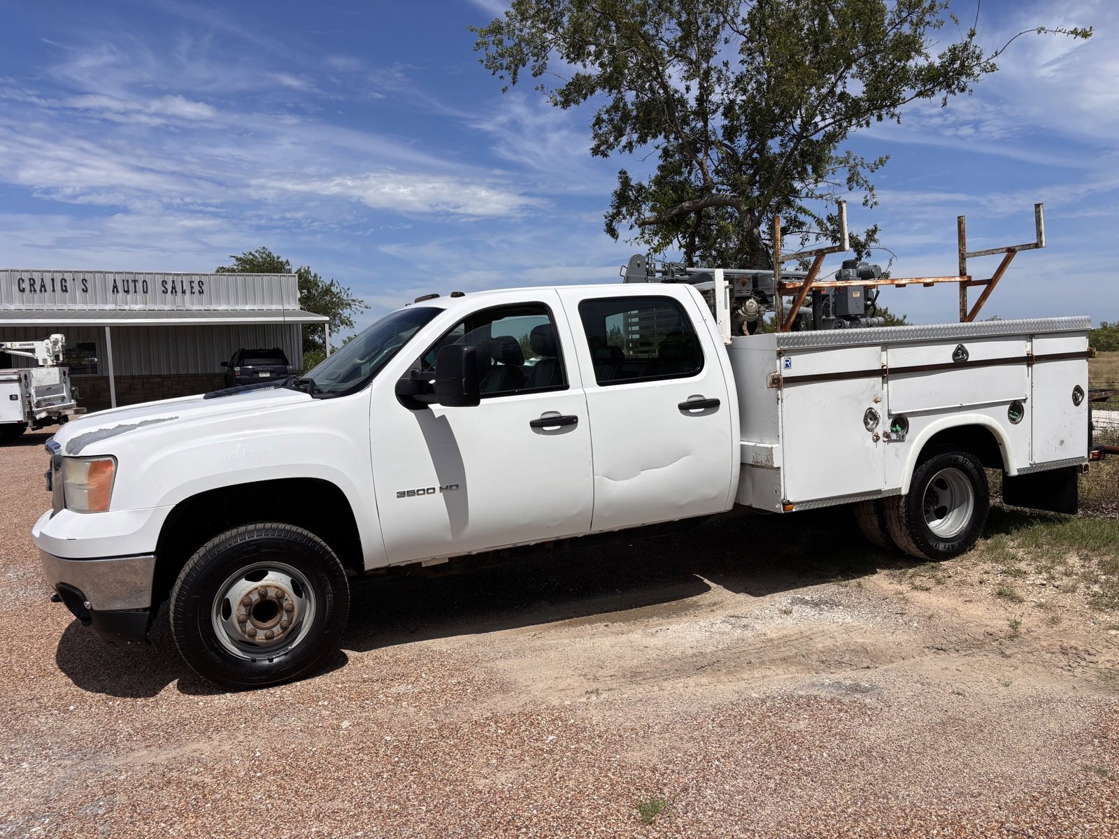Used 2012 GMC Sierra 3500 W/T RWD image 3