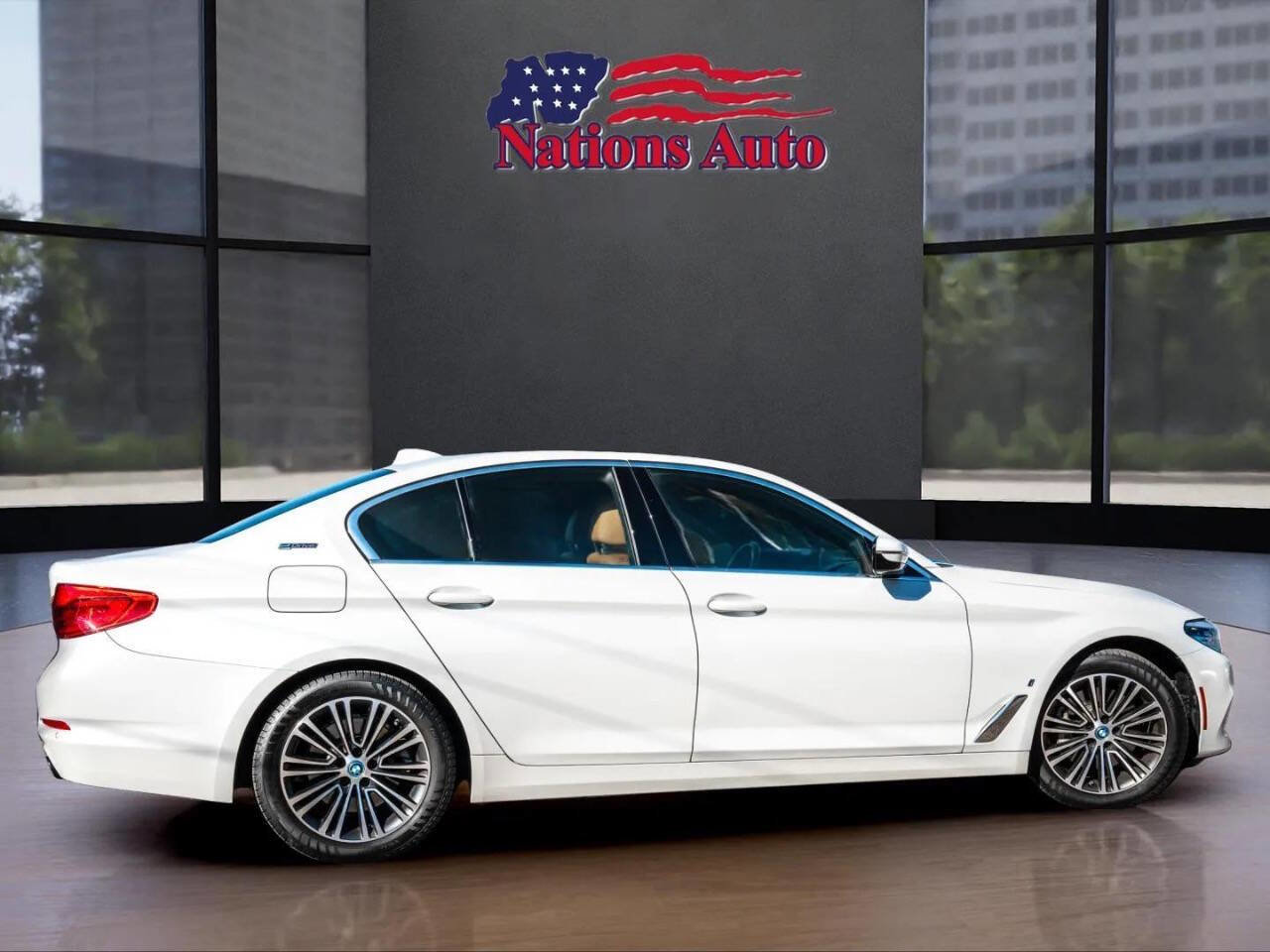 Used 2019 BMW 530e xDrive w/ Convenience Package image 8