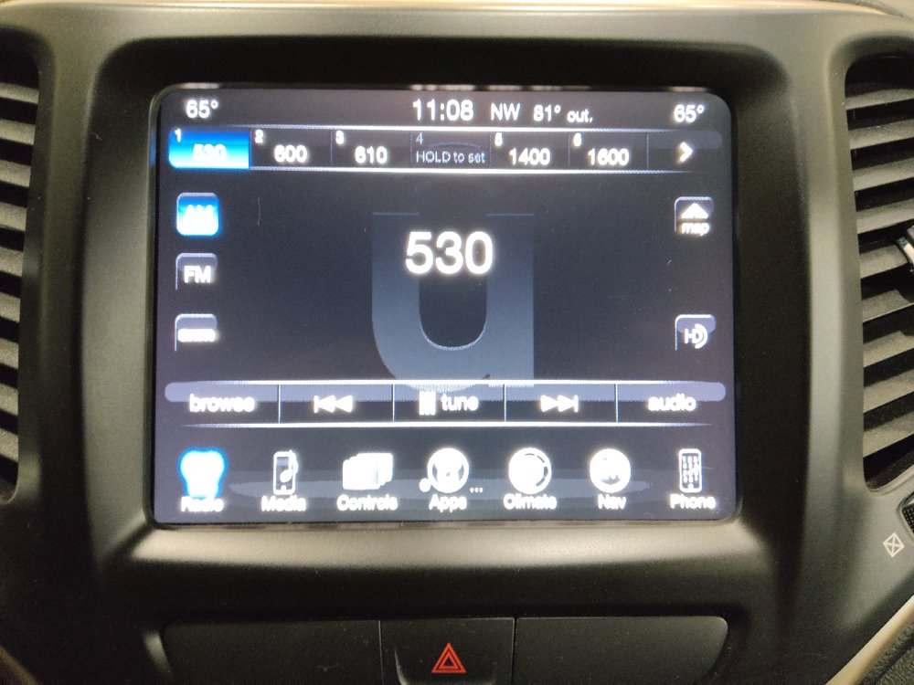 Used 2016 Jeep Cherokee Limited AWD/4WD image 25