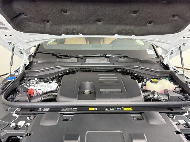 New 2027 Land Rover Range Rover Sport SE AWD/4WD image 32