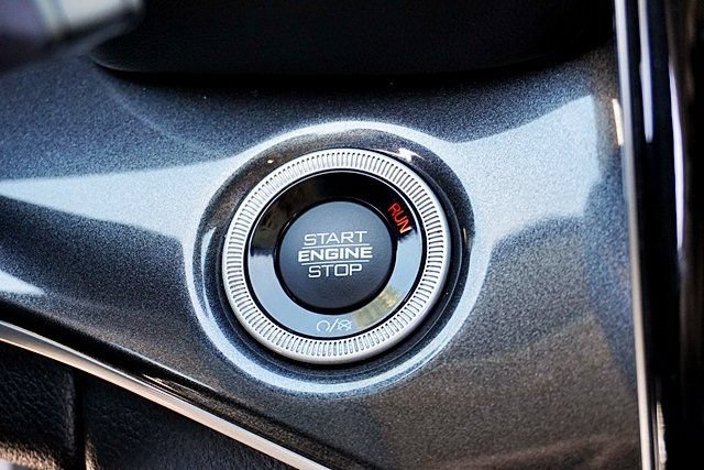 Used 2023 Jeep Grand Cherokee L Laredo RWD image 31