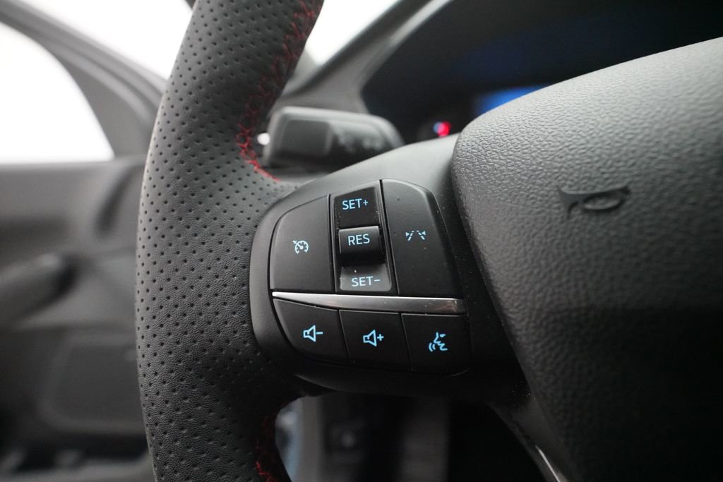 Used 2023 Ford Escape ST-Line image 18