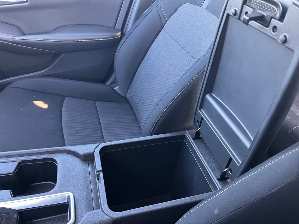 Used 2024 Nissan Sentra SV image 29