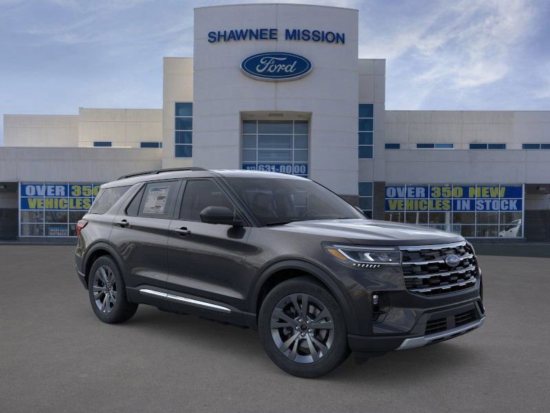 New 2025 Ford Explorer Active w/ Active Comfort Package image 7