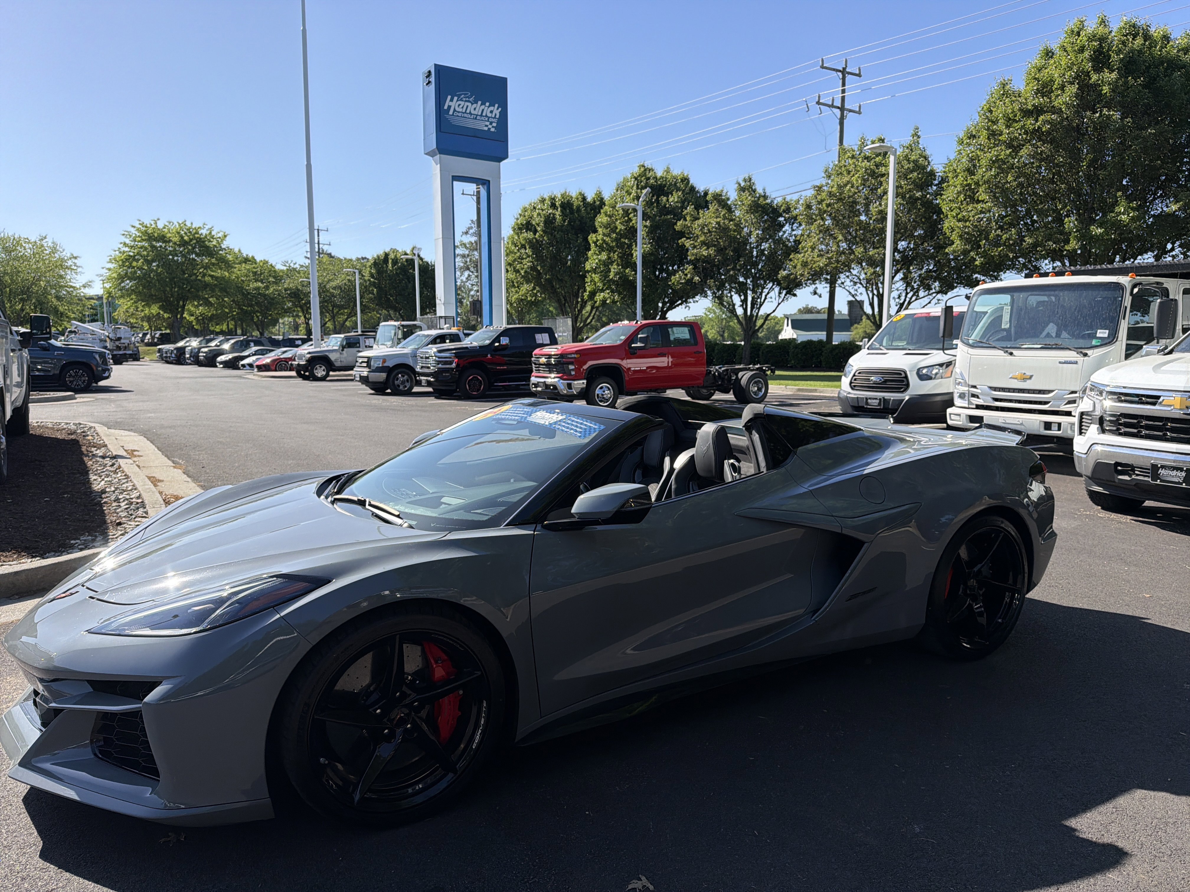 Used 2025 Chevrolet Corvette E-Ray w/ ZER Performance Package AWD/4WD image 28