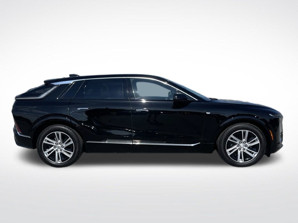 Certified 2024 Cadillac Lyriq Tech AWD/4WD image 6