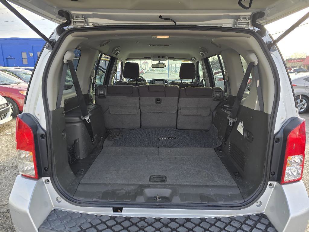 Used 2011 Nissan Pathfinder SV w/ Protection Pkg image 14