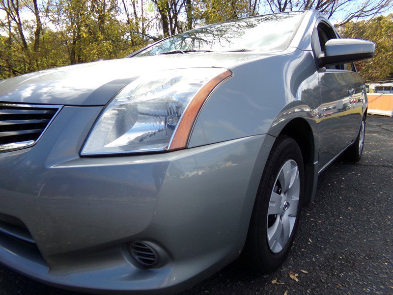 Used 2011 Nissan Sentra 2.0 image 2