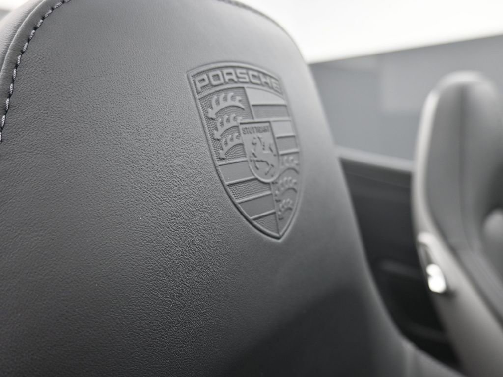 Used 2014 Porsche 911 Turbo image 17