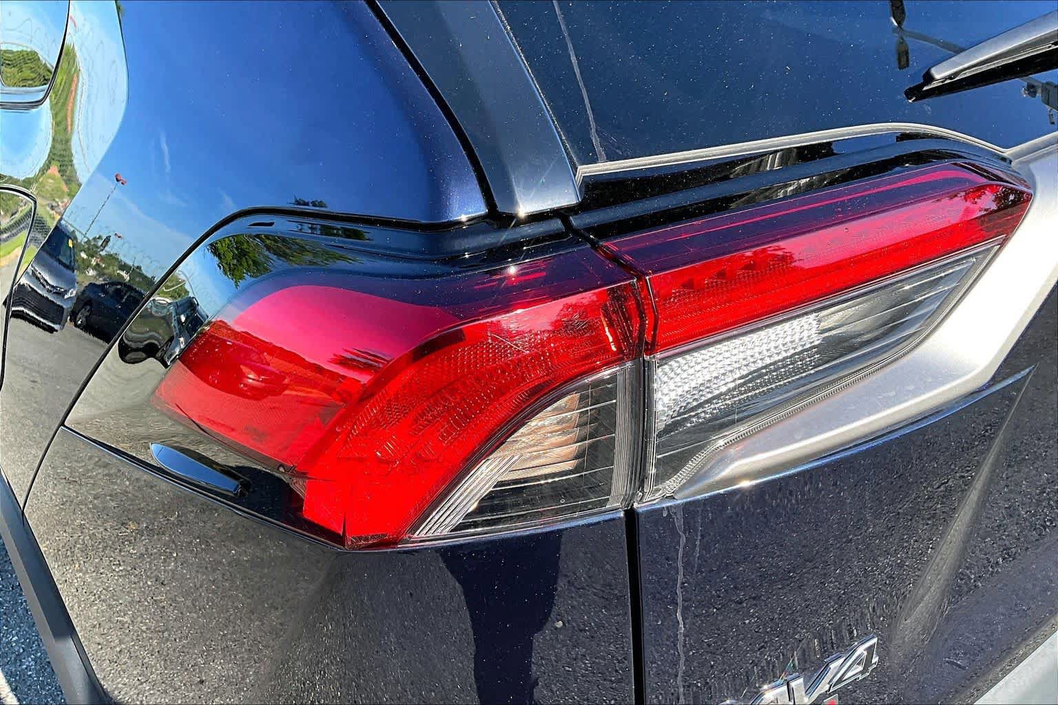 Used 2023 Toyota RAV4 Limited AWD/4WD image 57