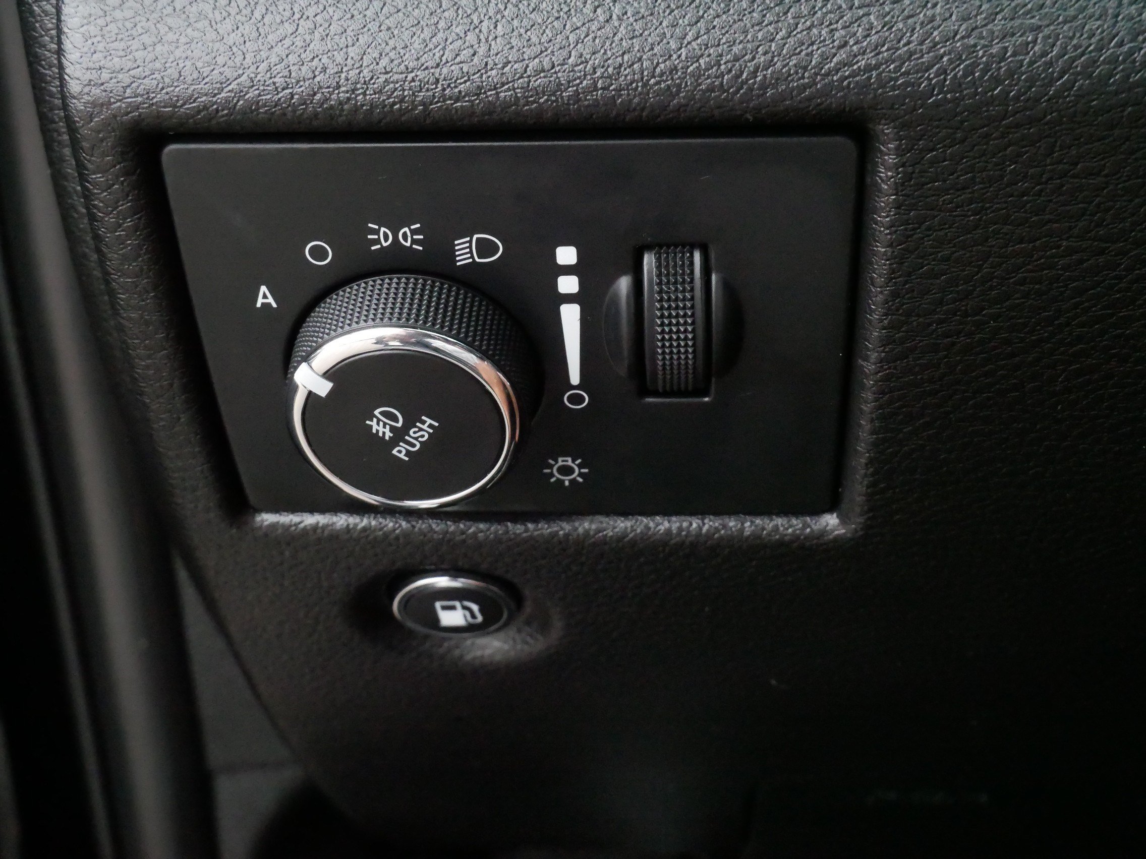 Used 2021 Jeep Grand Cherokee Limited X AWD/4WD image 28