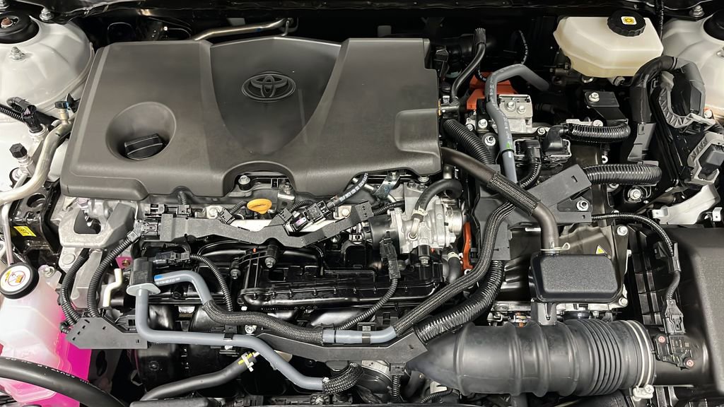 Used 2025 Toyota Camry XLE image 28