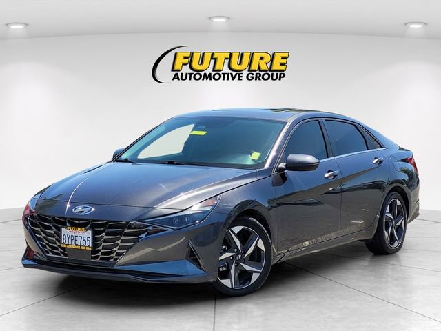 Used 2022 Hyundai Elantra Limited w/ Cargo Package FWD image 3