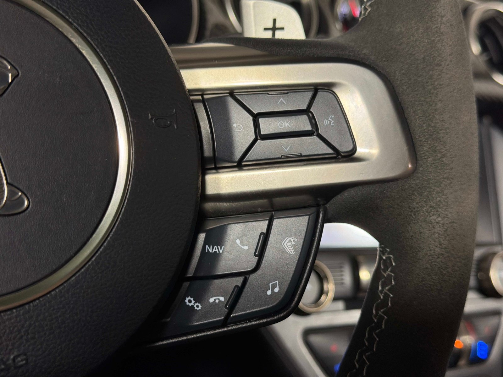 Used 2020 Ford Mustang Shelby GT500 w/ Technology Package RWD image 37