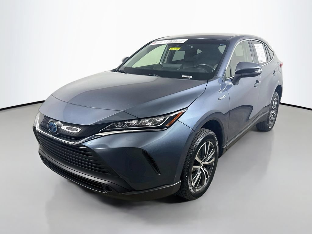Certified 2021 Toyota Venza LE w/ Carpet Mat Package (TMS) AWD/4WD image 3