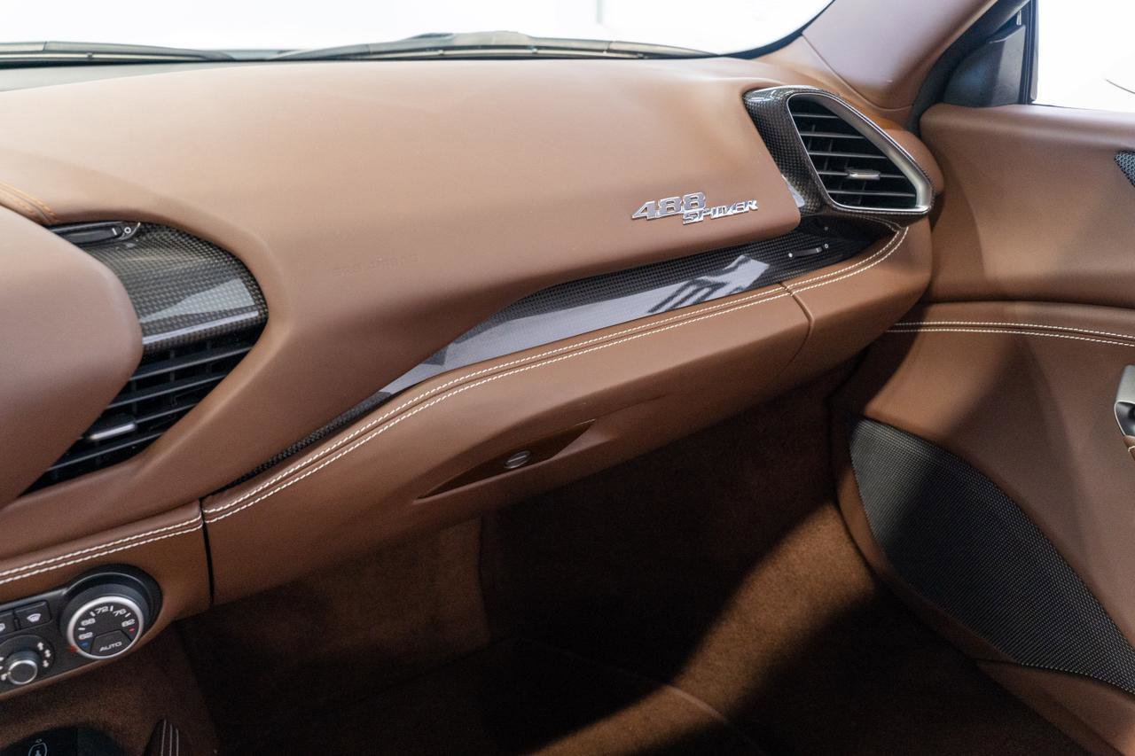 Used 2018 Ferrari 488 Spider RWD image 8