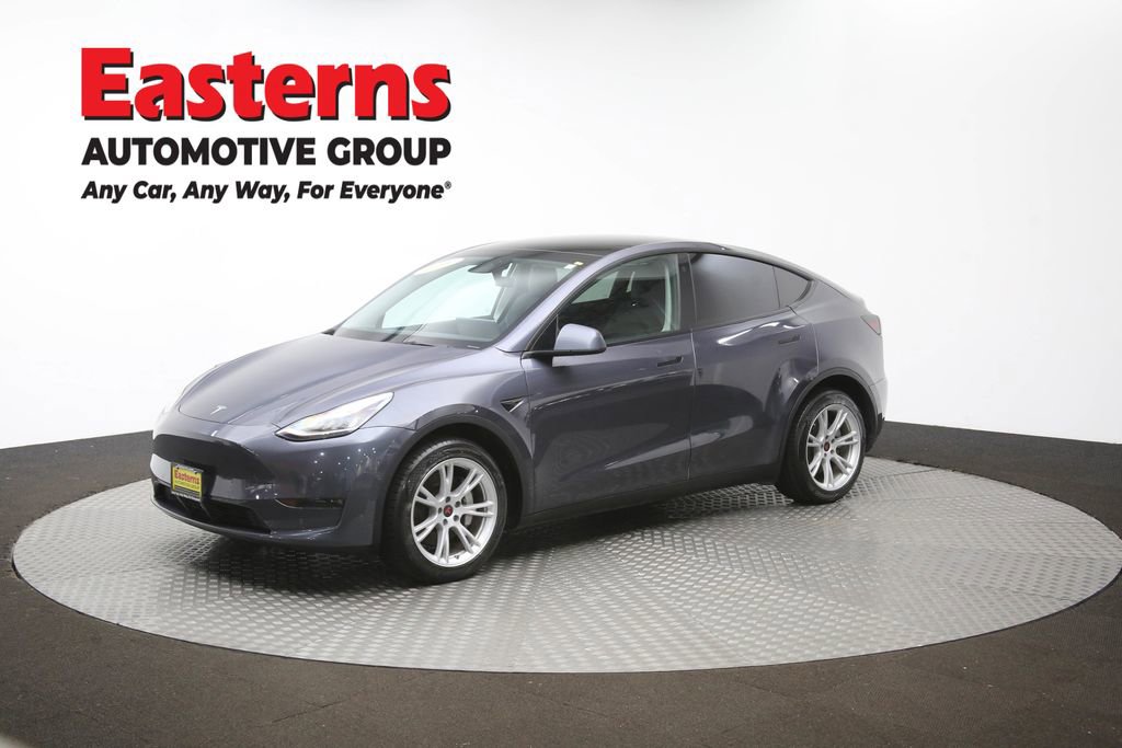 Used 2022 Tesla Model Y Long Range image 54