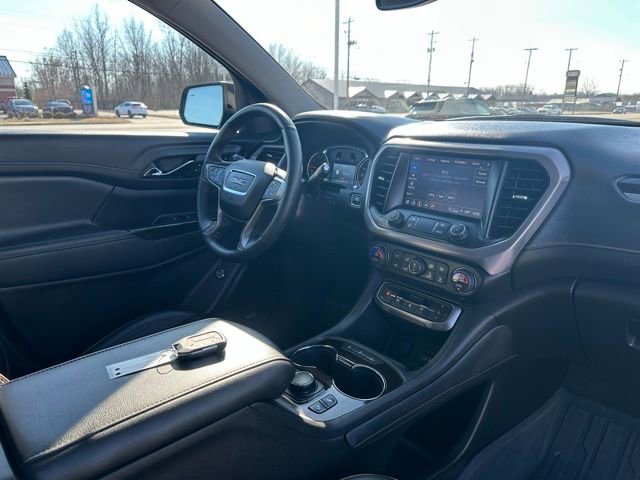 Used 2023 GMC Acadia AT4 w/ Preferred Package image 9
