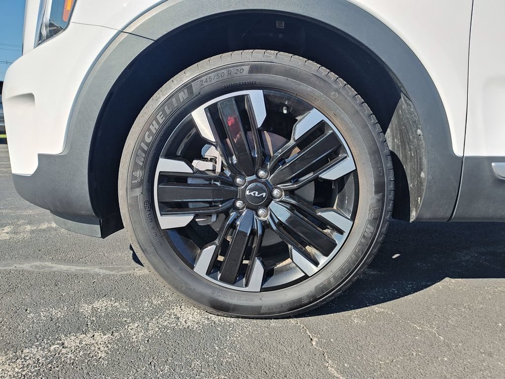 Used 2024 Kia Telluride SX Prestige w/ Towing Package AWD/4WD image 10