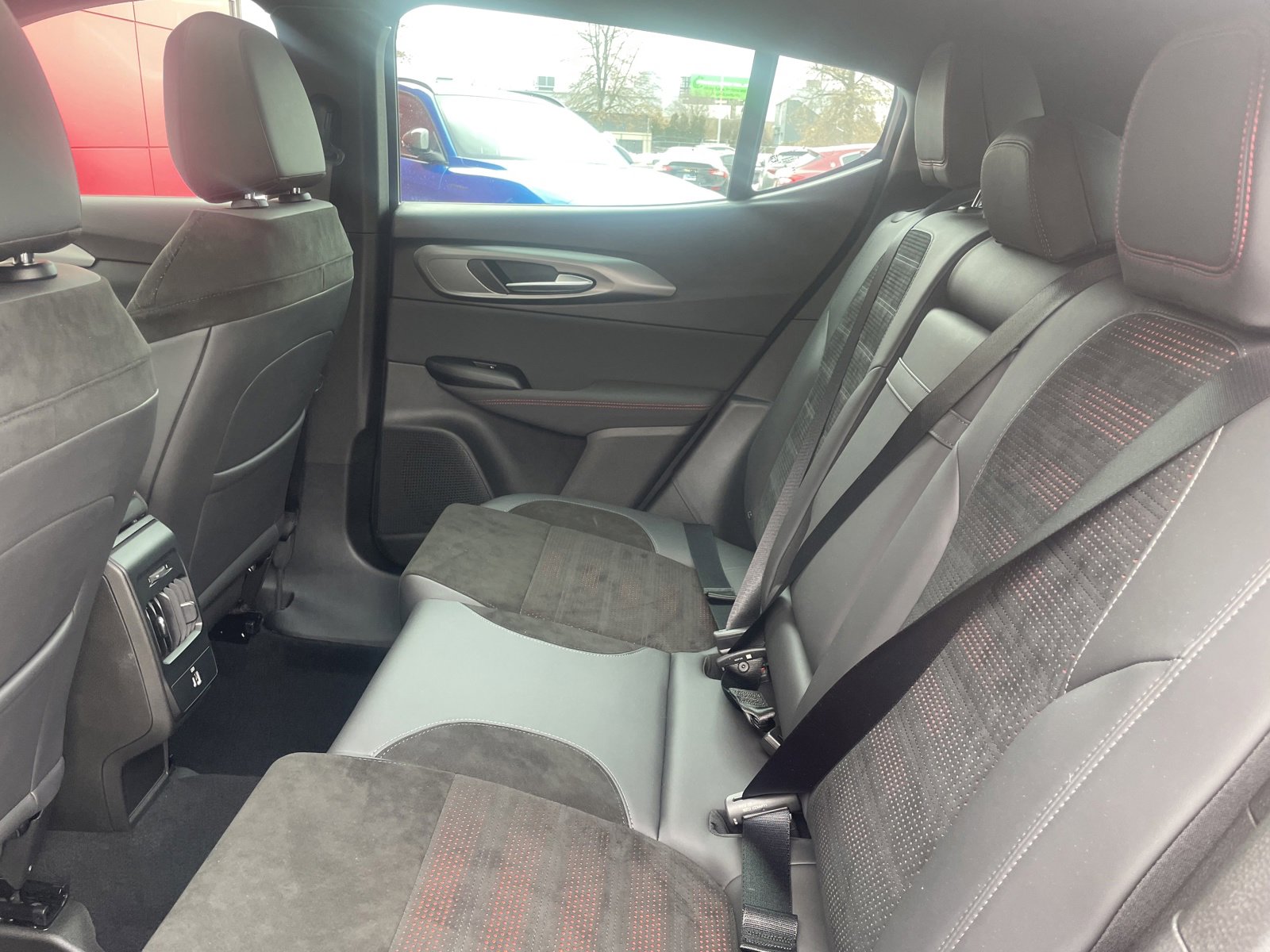 New 2024 Alfa Romeo Tonale Veloce w/ Active Assist Package image 27