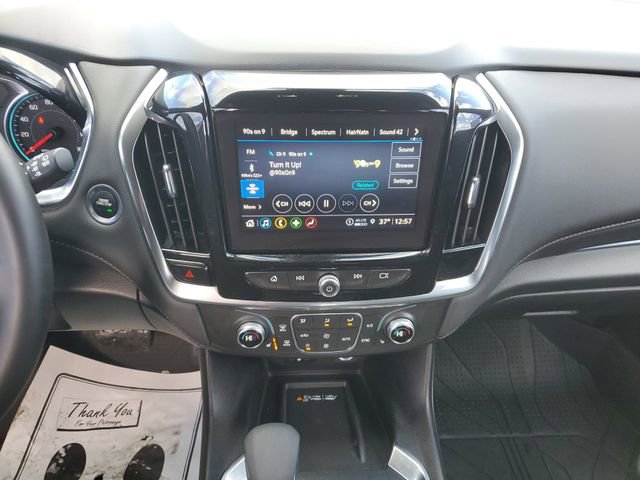Used 2023 Chevrolet Traverse LT image 23