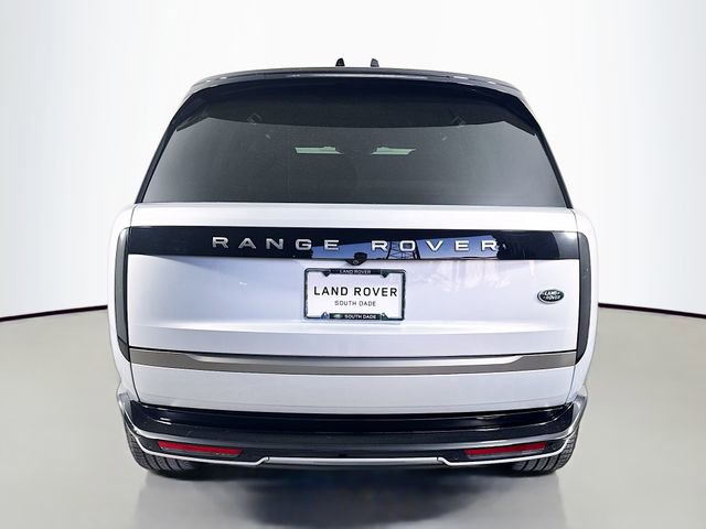 Certified 2023 Land Rover Range Rover SE image 6