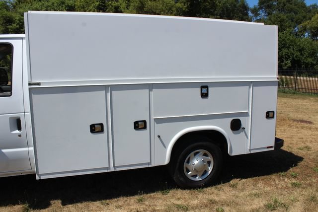 Used 2026 Ford E-350 and Econoline 350 Super Duty w/ Power Equipment Group RWD image 11