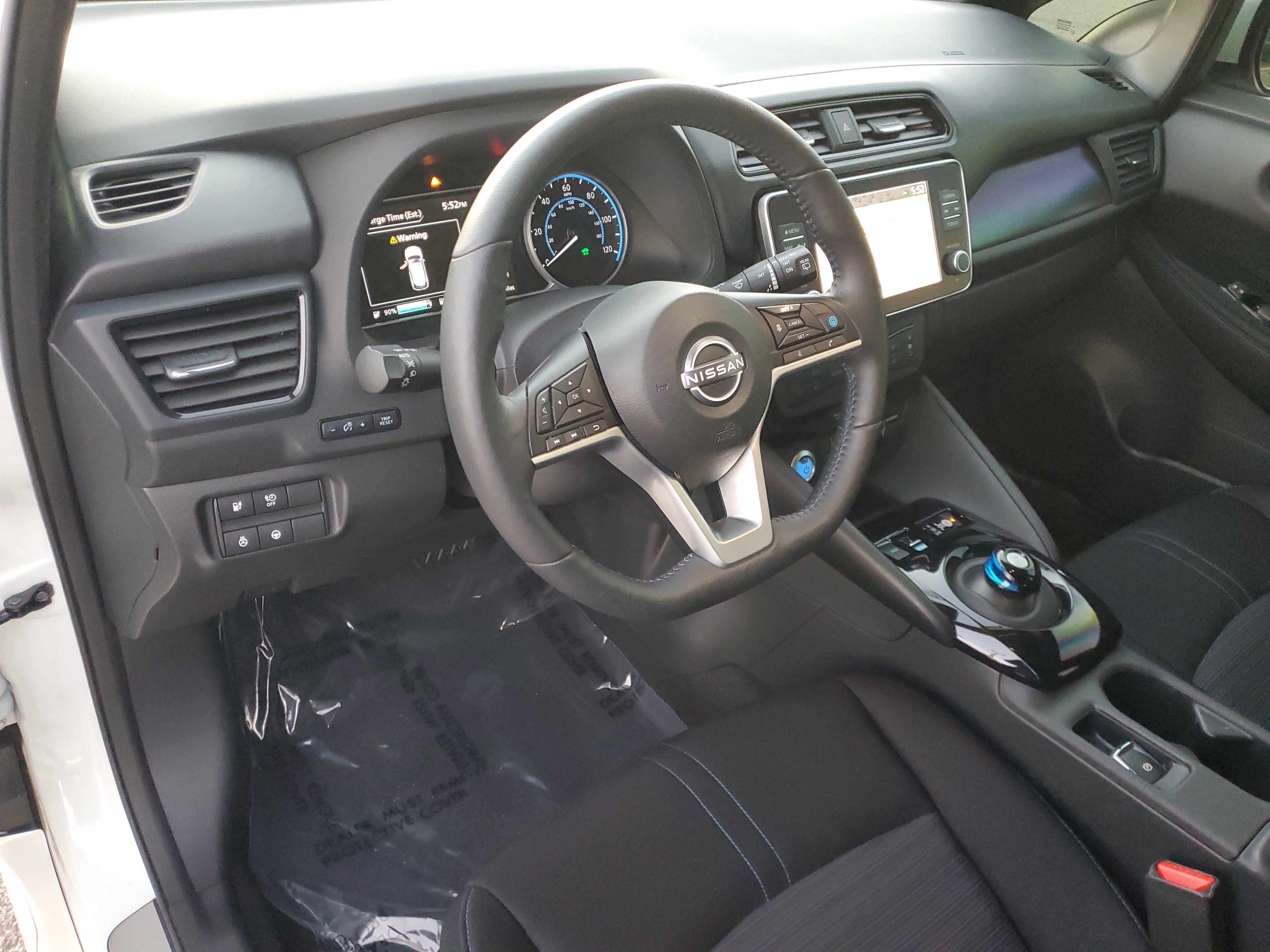 Certified 2024 Nissan Leaf SV Plus image 11