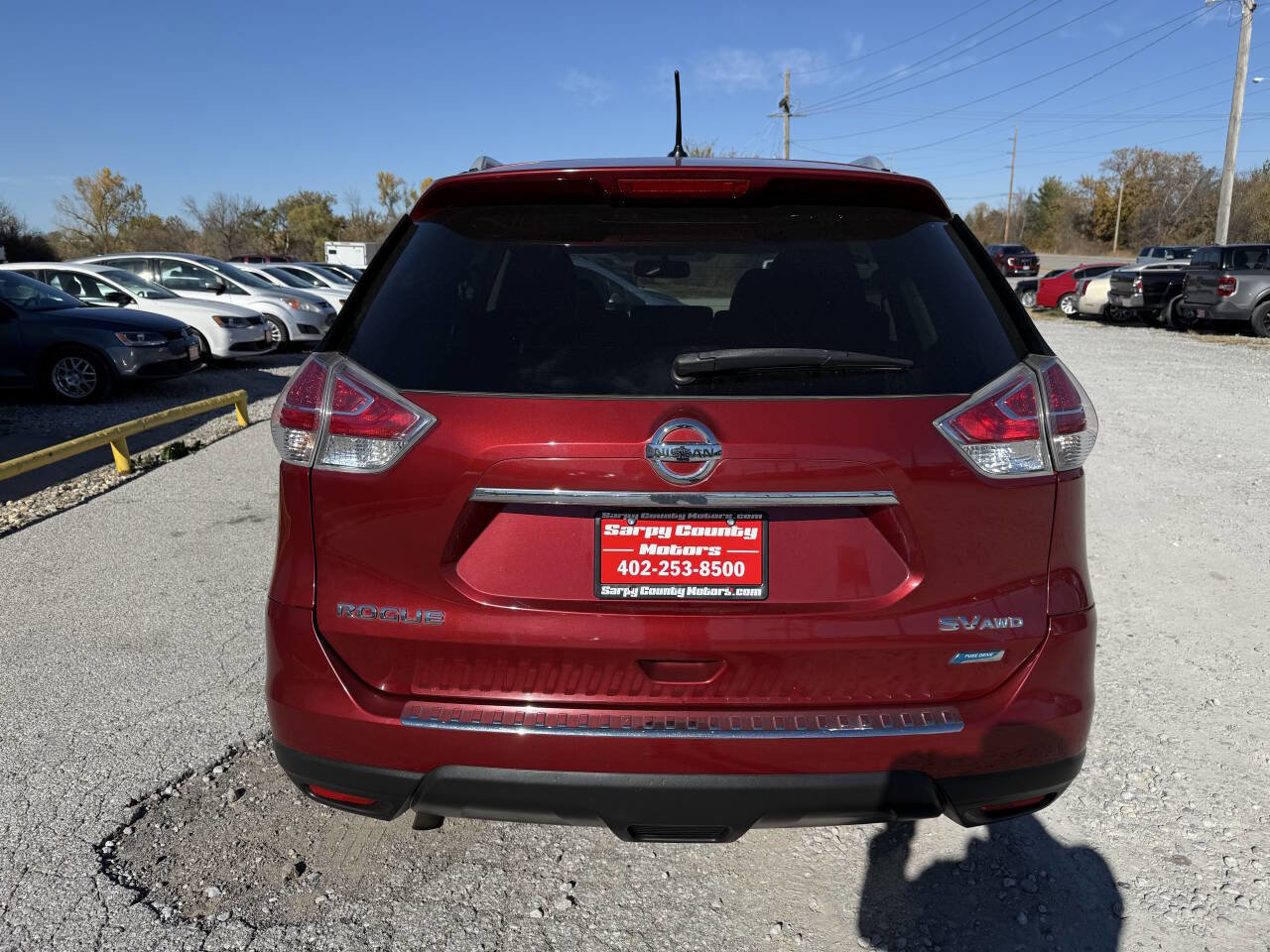 Used 2014 Nissan Rogue SV w/ SV Premium Package image 4