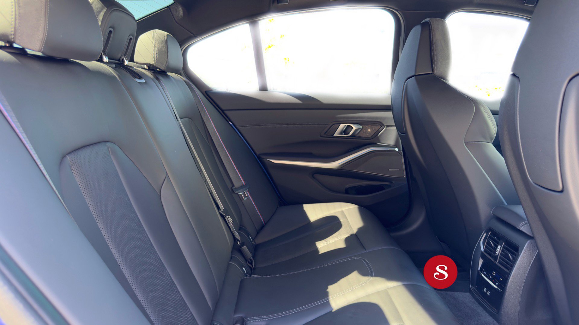 Used 2025 BMW M3 Competition w/ Executive Package image 16