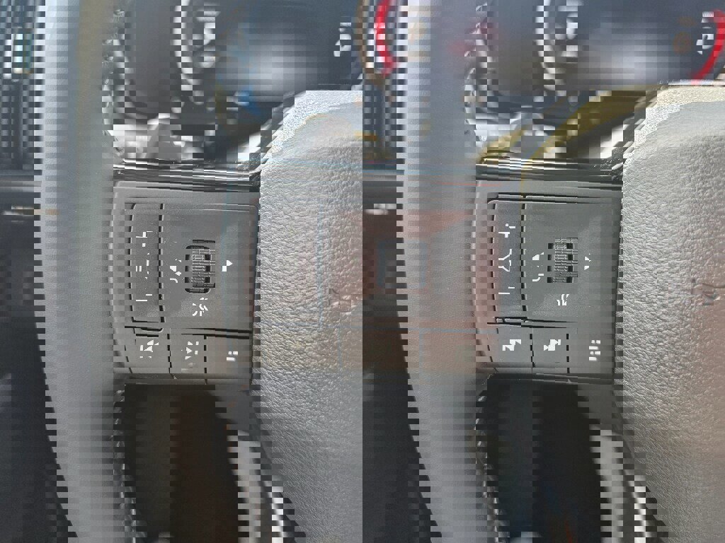 New 2026 Nissan Pathfinder SL image 24