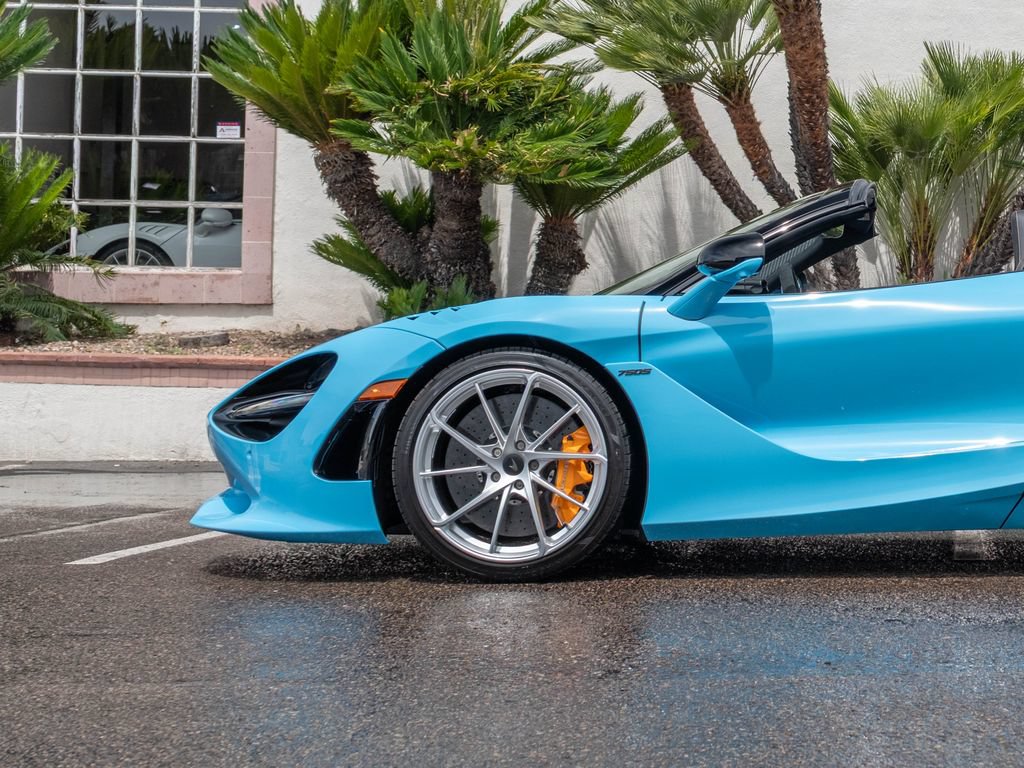 New 2026 McLaren 750S Spider RWD image 25