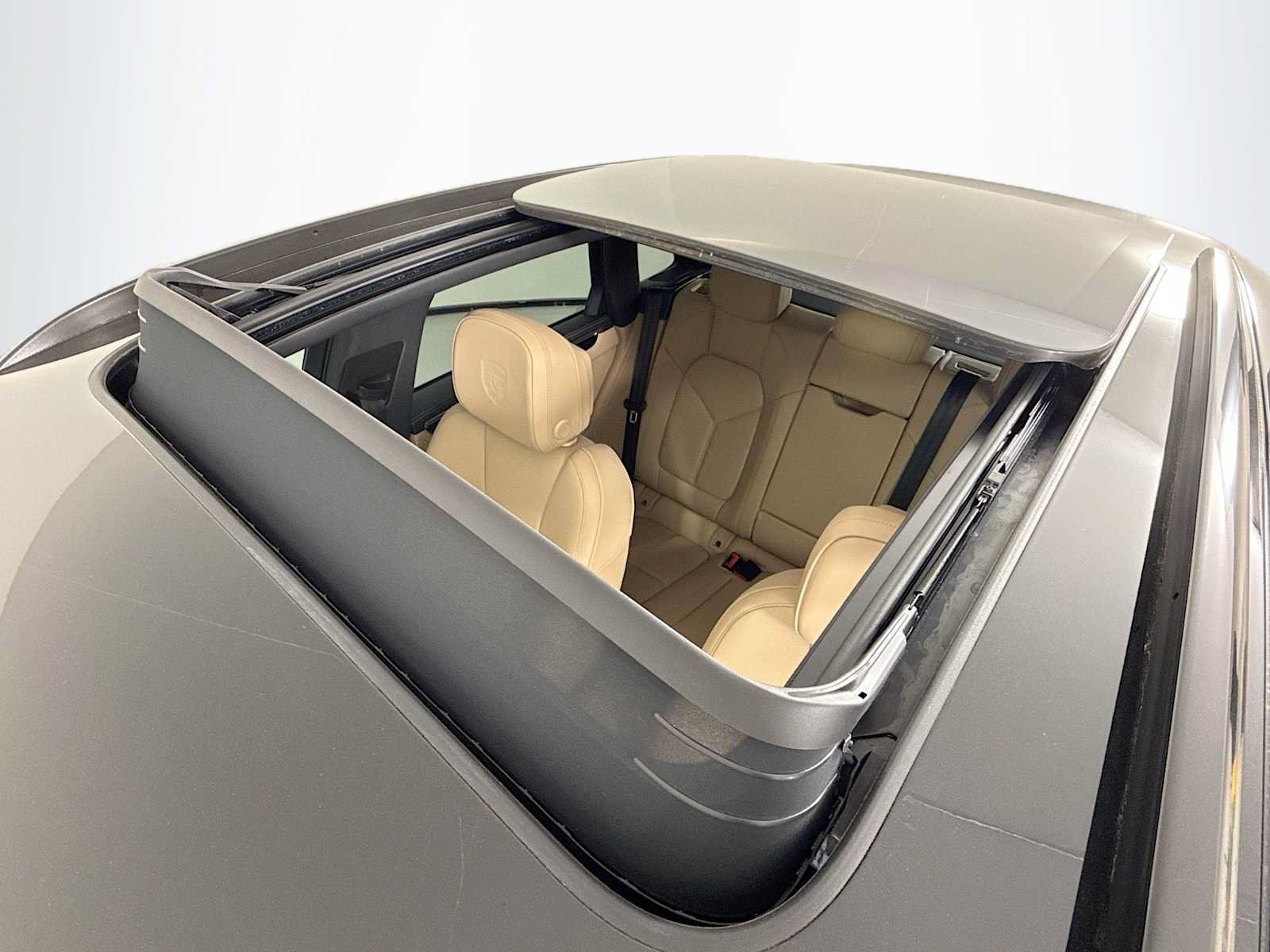 New 2026 Porsche Macan AWD/4WD image 22
