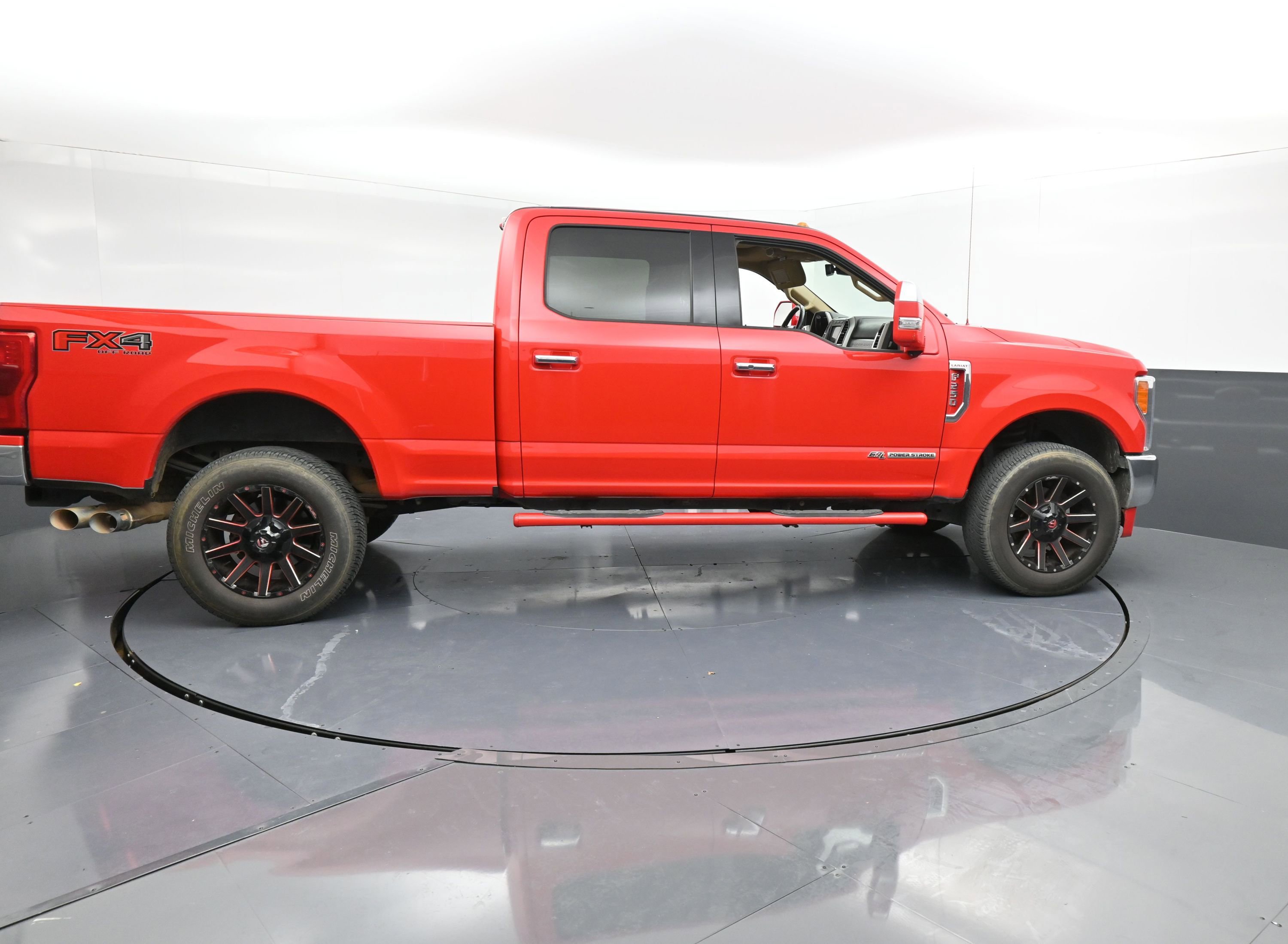 Used 2018 Ford F250 Lariat w/ Lariat Ultimate Package image 9
