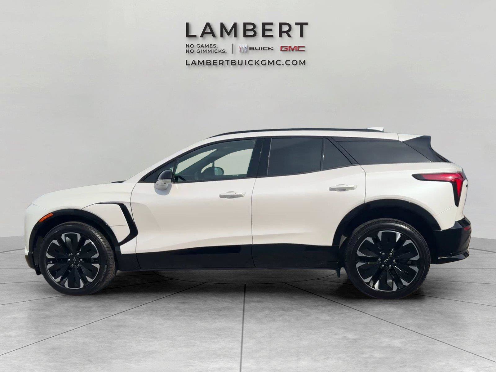 Used 2025 Chevrolet Blazer EV RS AWD/4WD image 2