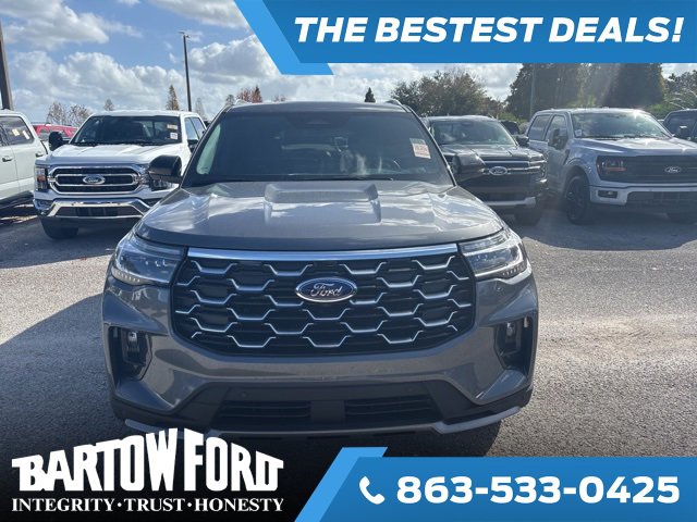 Used 2026 Ford Explorer Platinum image 2