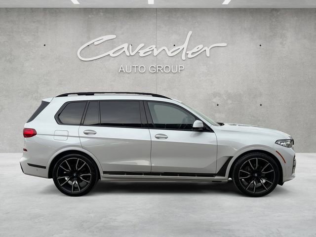 Used 2021 BMW X7 xDrive40i w/ M Sport Package AWD/4WD image 17