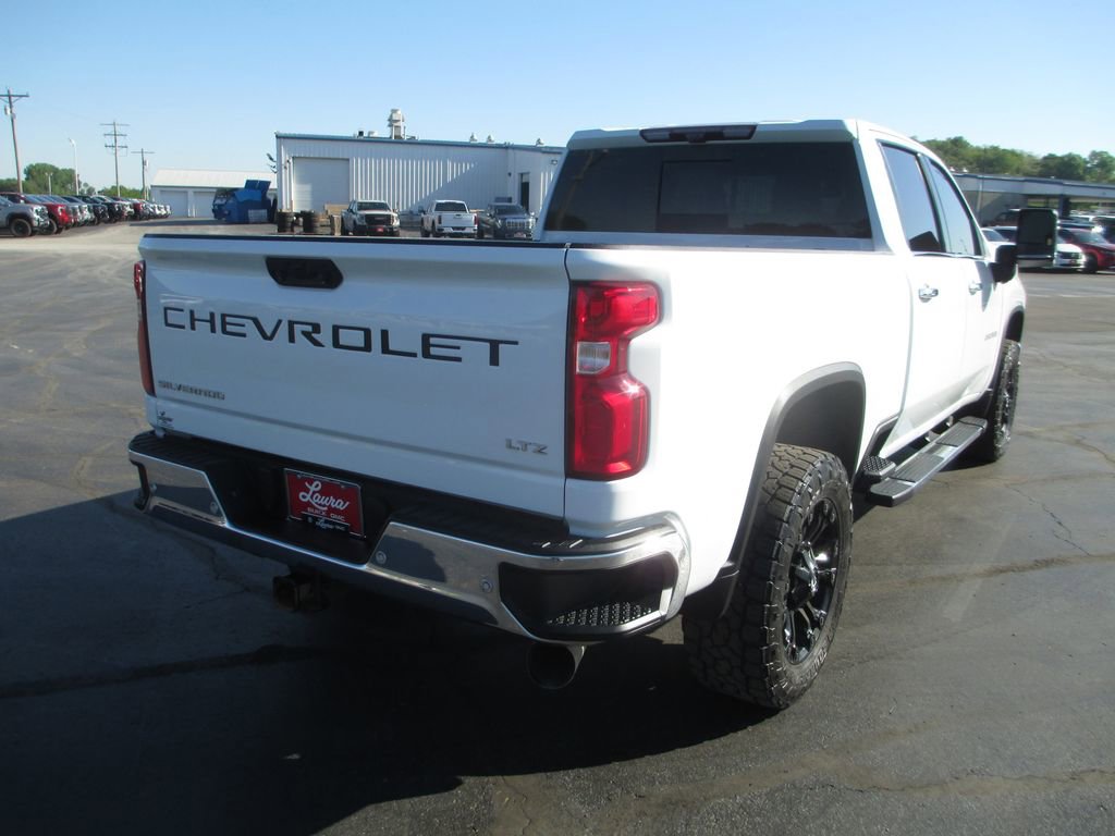 Used 2020 Chevrolet Silverado 2500 LTZ w/ LTZ Premium Package AWD/4WD image 5