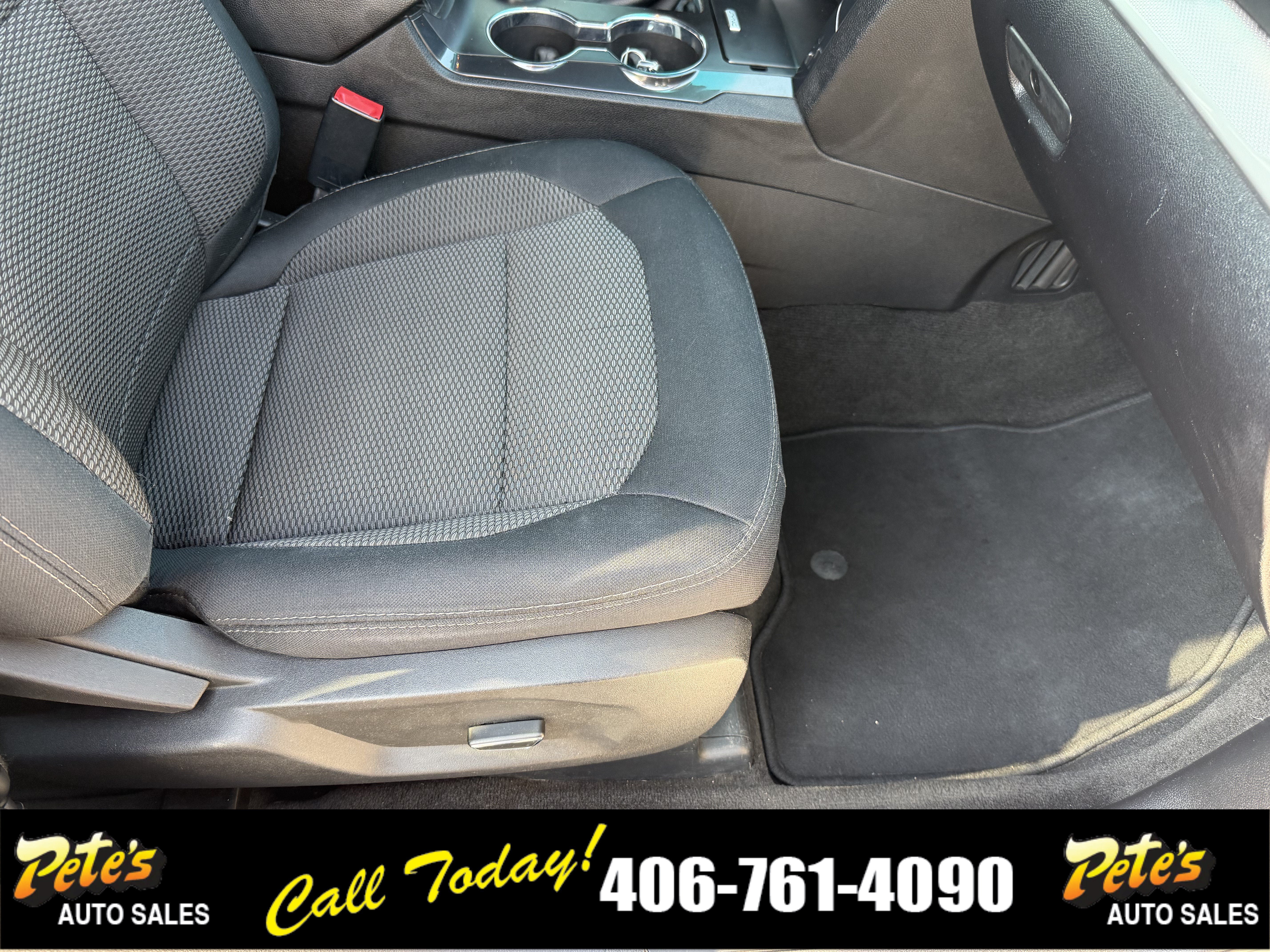 Used 2017 Ford Explorer XLT AWD/4WD image 17