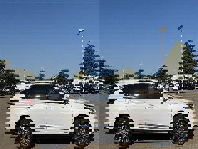 Used 2025 Acura RDX w/ Technology Package image 3