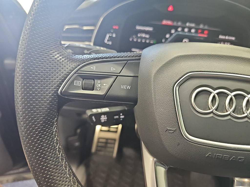 Used 2024 Audi SQ7 Prestige AWD/4WD image 17