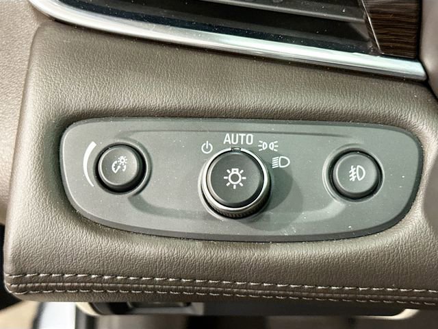 Used 2019 Buick LaCrosse Essence w/ Sights and Sounds Package image 11