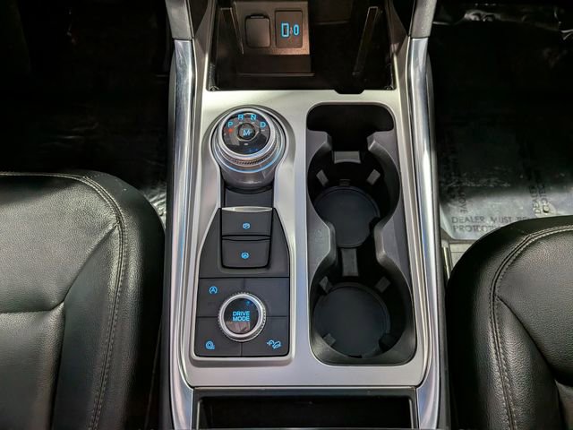 Used 2020 Ford Explorer XLT w/ Equipment Group 202A AWD/4WD image 33