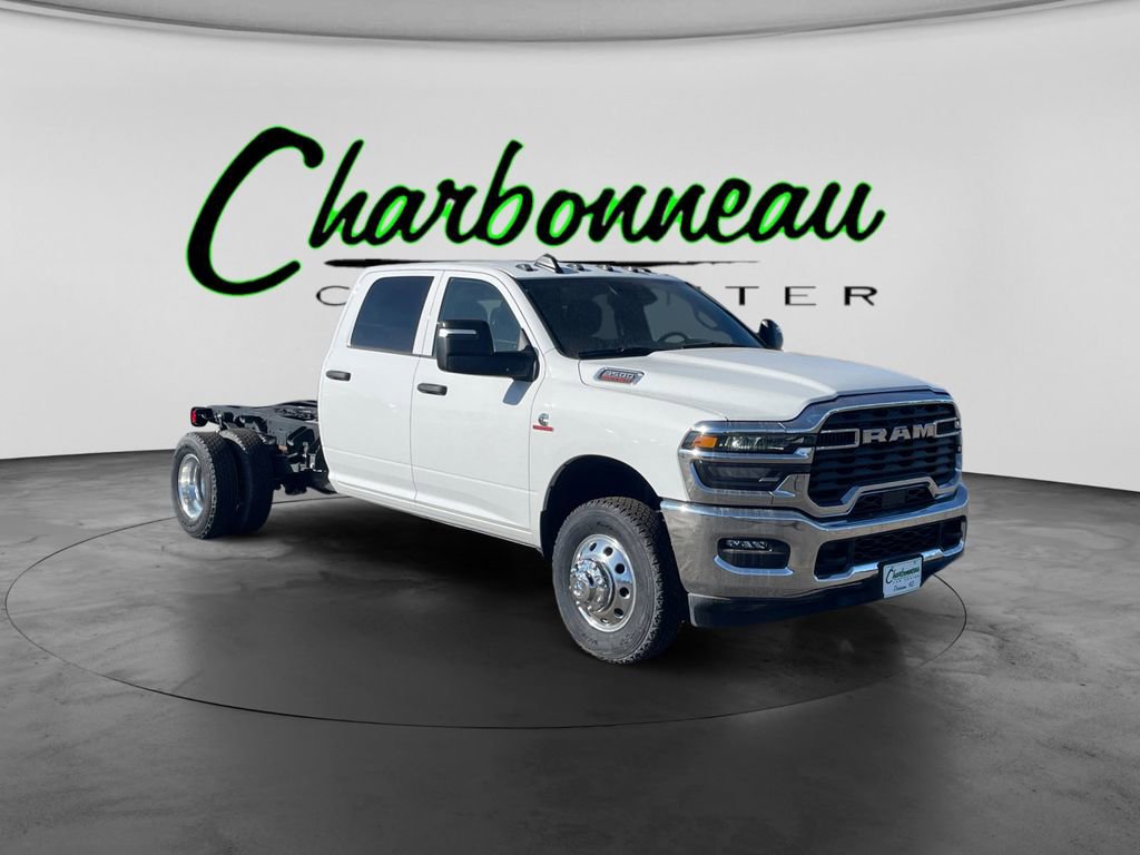 New 2025 RAM 3500 Tradesman w/ Chrome Appearance Group image 7