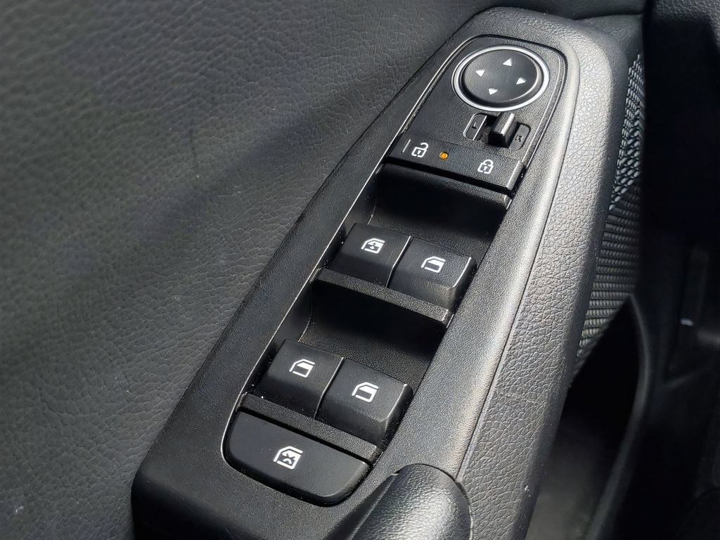 Used 2025 Kia Seltos S FWD image 20