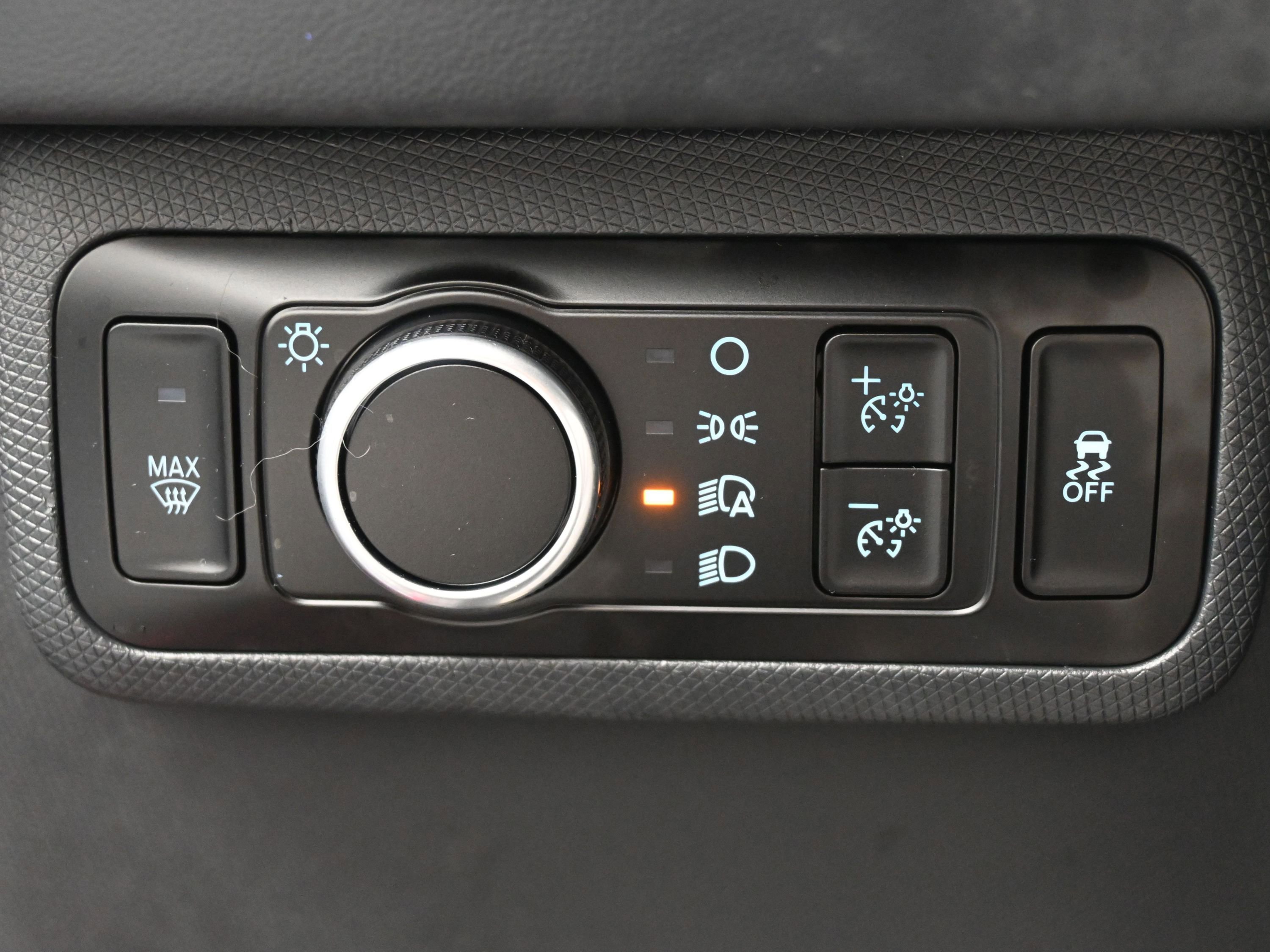 Used 2025 Ford Mustang Mach-E Premium image 24