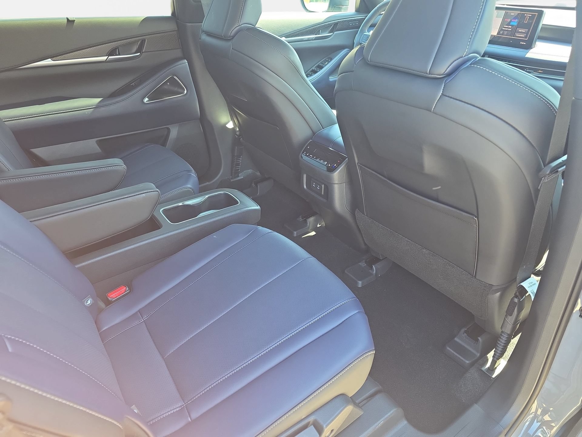 Certified 2026 INFINITI QX60 Sport AWD/4WD image 11