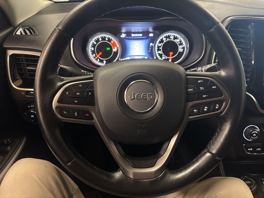 Used 2020 Jeep Cherokee Limited w/ Technology Group image 13