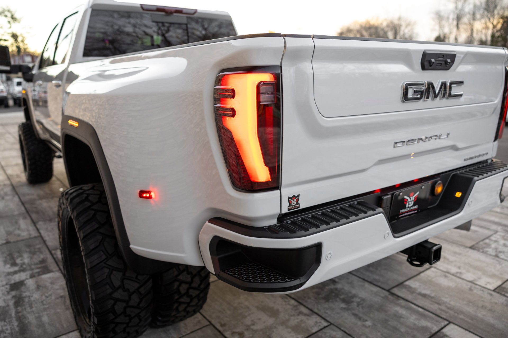 Used 2026 GMC Sierra 3500 Denali Ultimate image 30